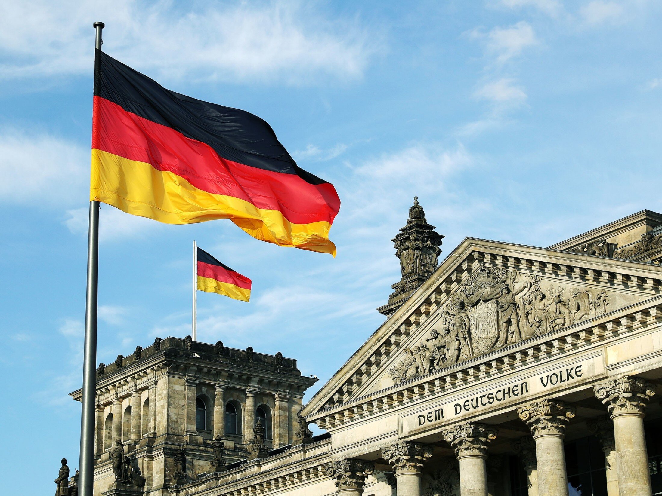 GermanFlag-TA-843187700