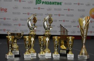 награди