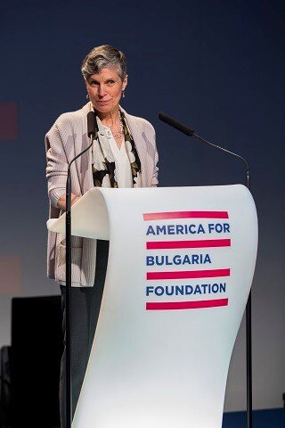 nancy-schiller