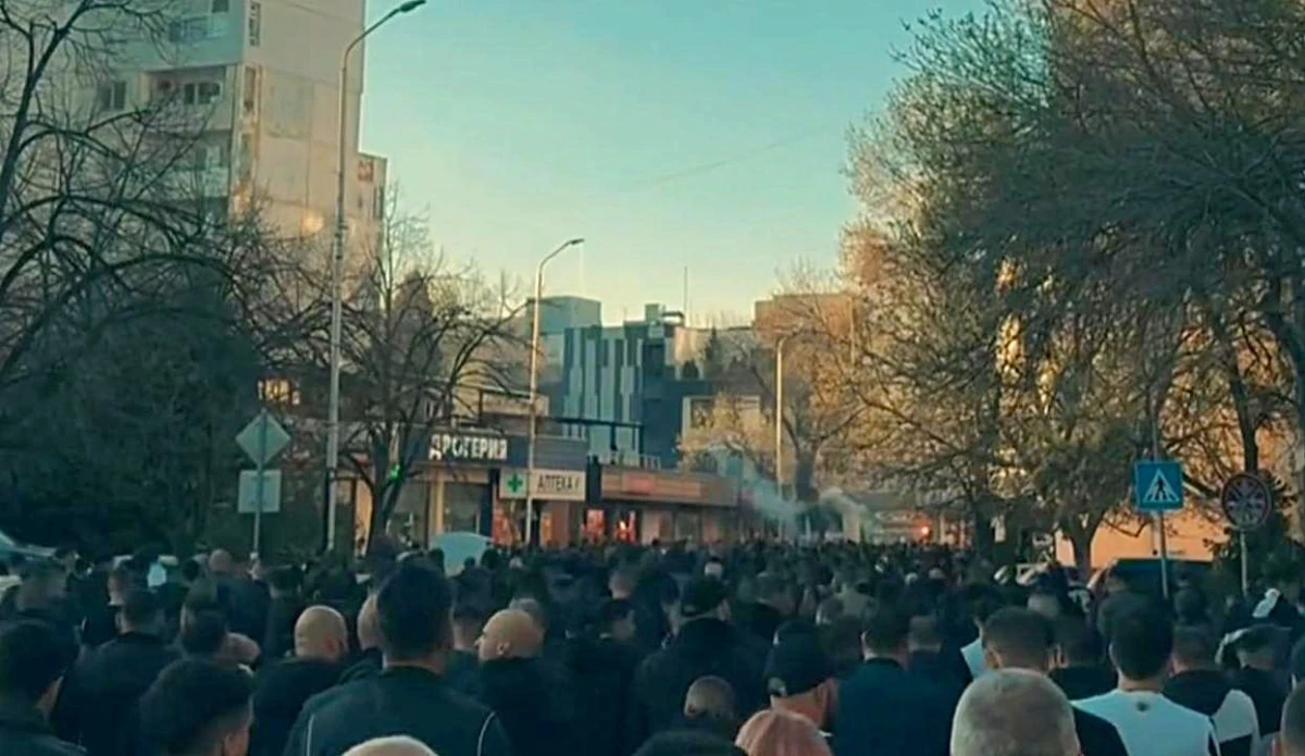 Фенове на Локо с надъхващ клип: Пълна мобилизация! Бъди част от инвазията!