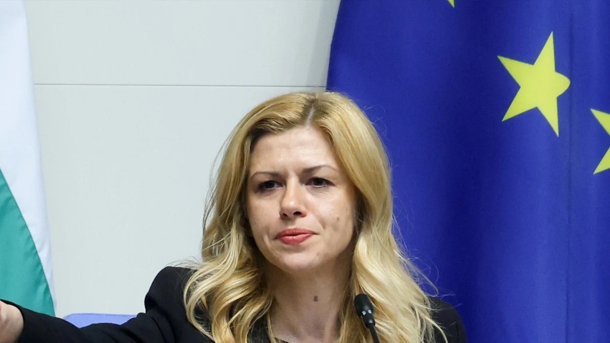 Михаела Доцова води парламентарна делегация във Ватикана