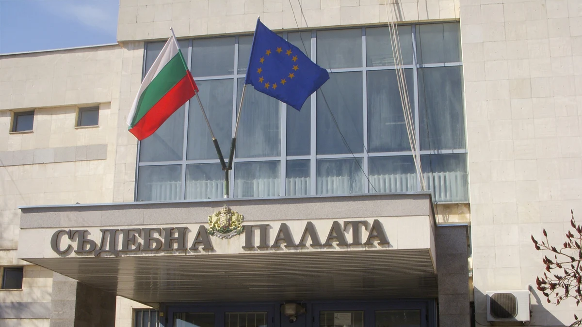 Оставиха в ареста мъжа, предложил 20 000 евро подкуп на областен управител