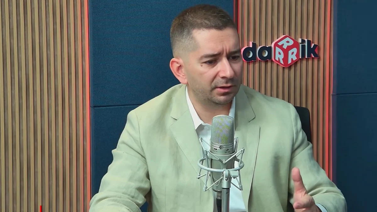 Слави Василев: Румен Радев се опъна на Доналд Тръмп