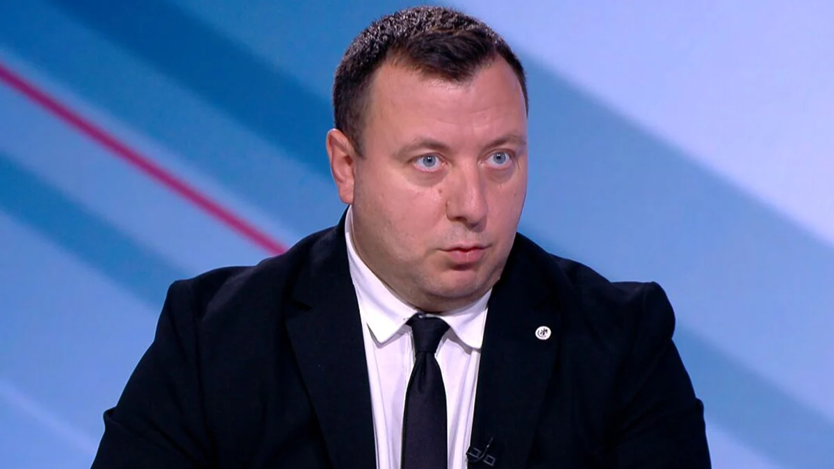 Петър Петров: Перат пари в незаконния град