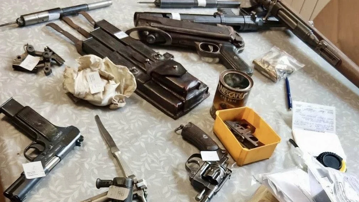 ГДБОП иззе незаконни оръжия в Плевен