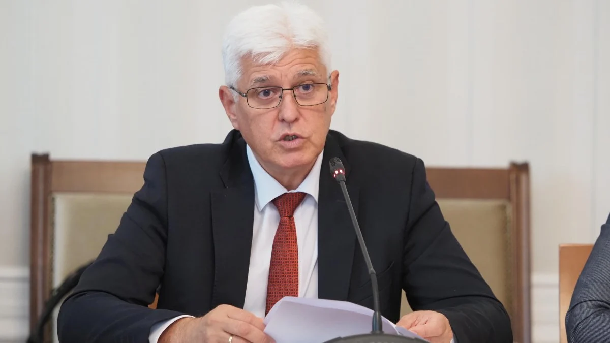 Четири американски самолета напуснаха София по искане на МО
