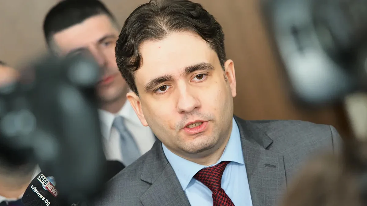 Божидар Божанов: Надяваме се Пеевски да не е част от сделката за “Боташ”