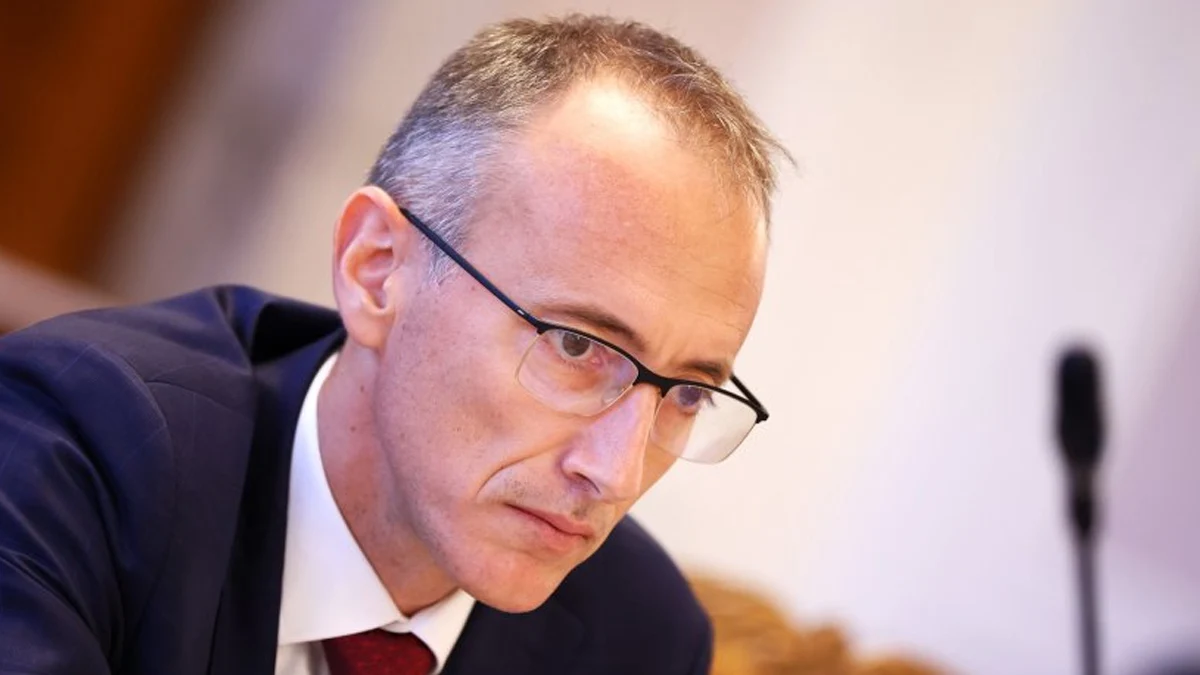Красимир Вълчев: Измамният рекорд на матурите крие тежък срив