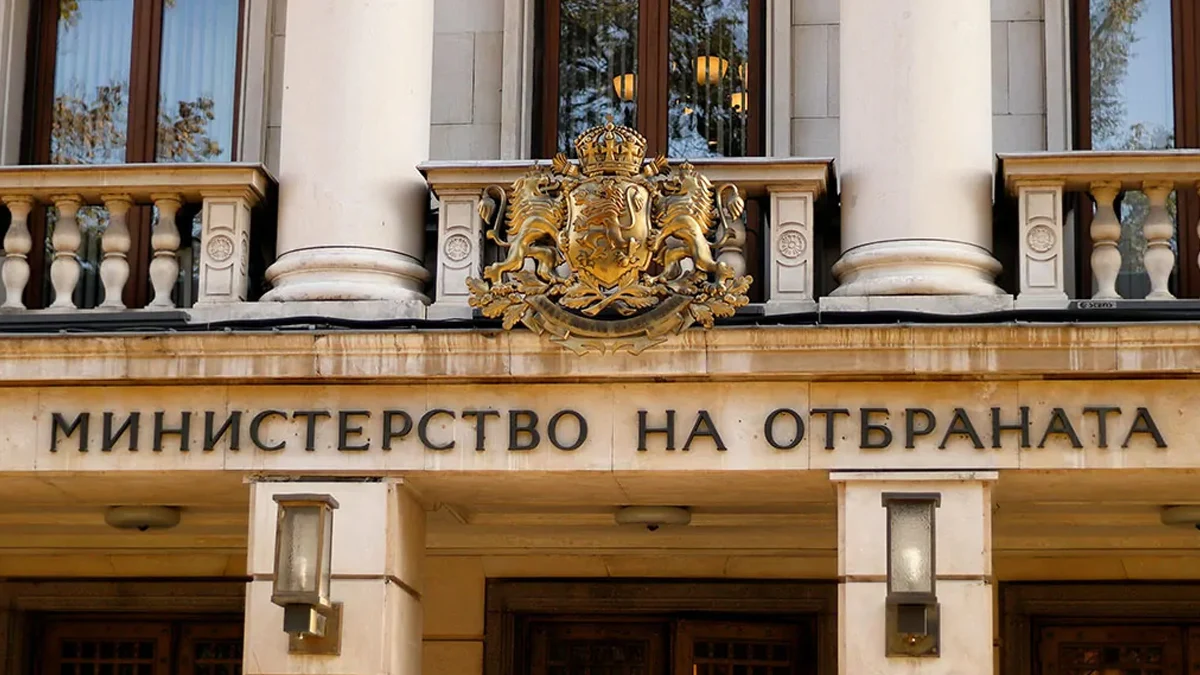 ДАНС и прокуратурата разследват военни договори за 100 милиона лева