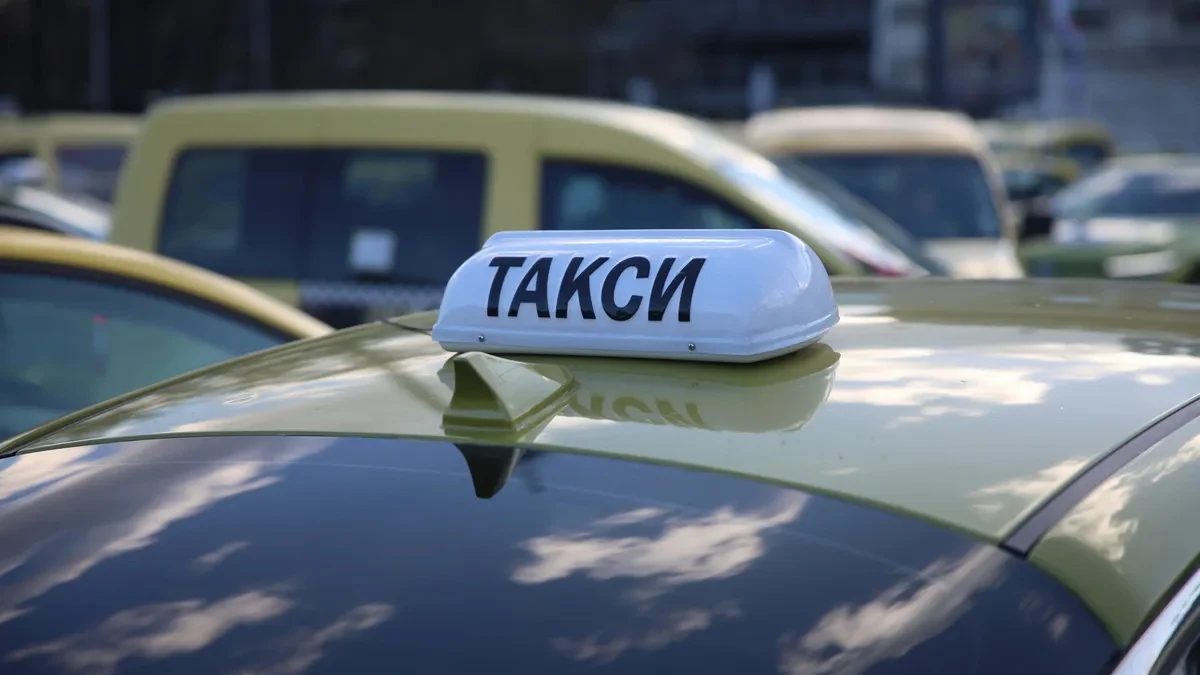 Таксиметровият бранш поиска статут на защитена професия