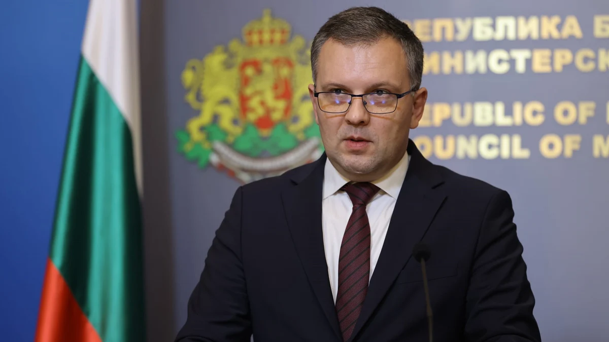 Николай Найденов поиска наказание за нотариус по случая „Баба Алино“