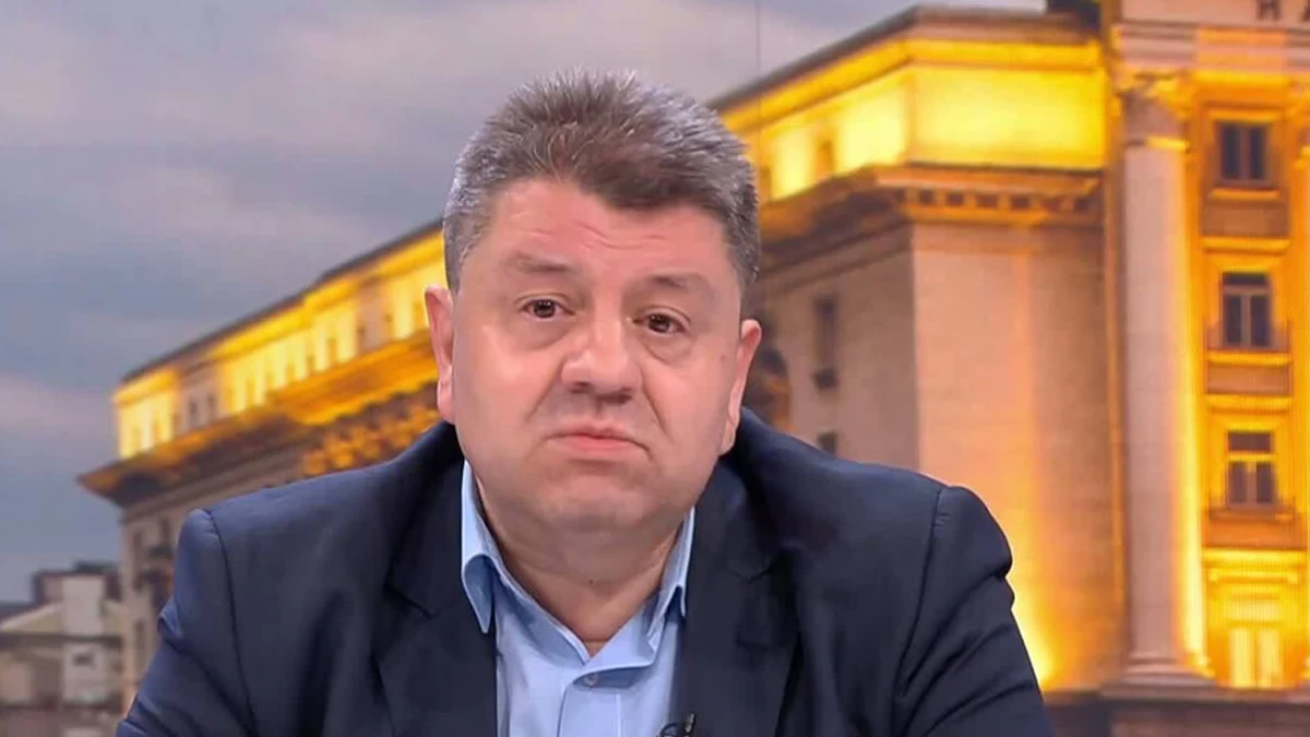 Красимир Ципов: МВР трябва да каже защо проверява полетите на Пеевски
