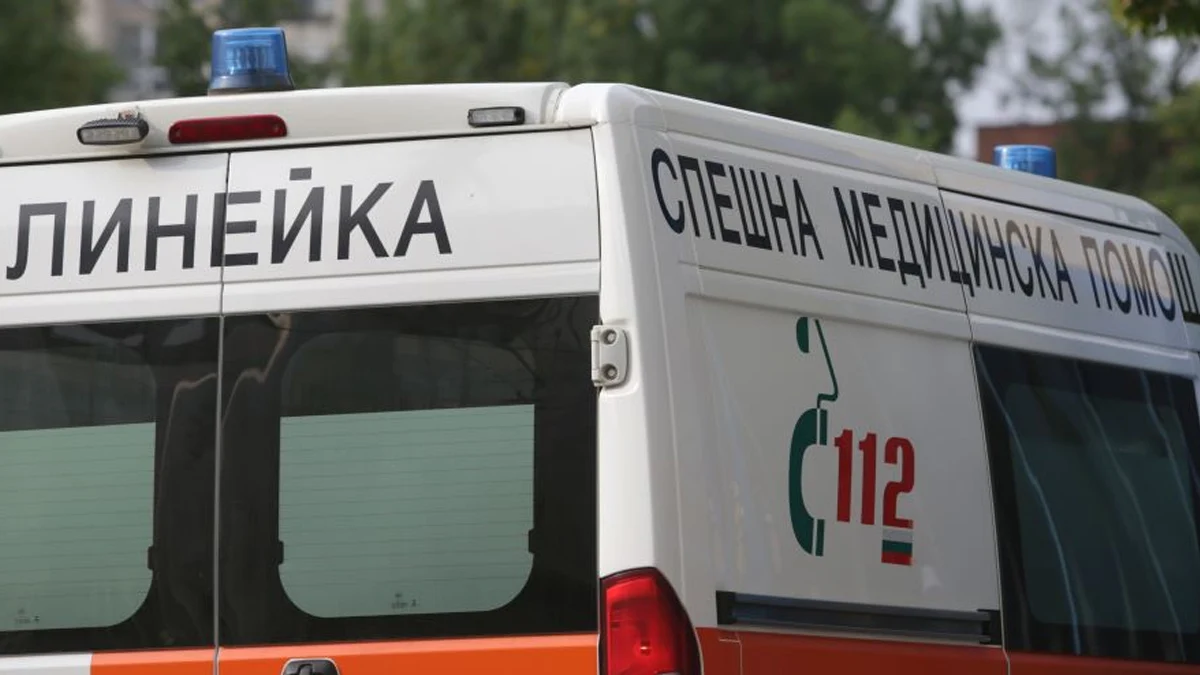Зърнокомбайн преряза ръката на работник в село Вазово
