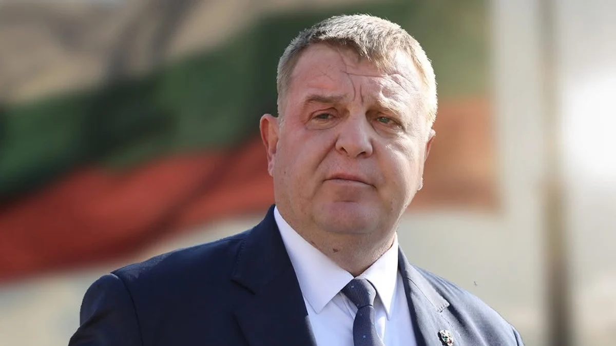 Красимир Каракачанов: Секциите зад граница трябва да са само в посолствата
