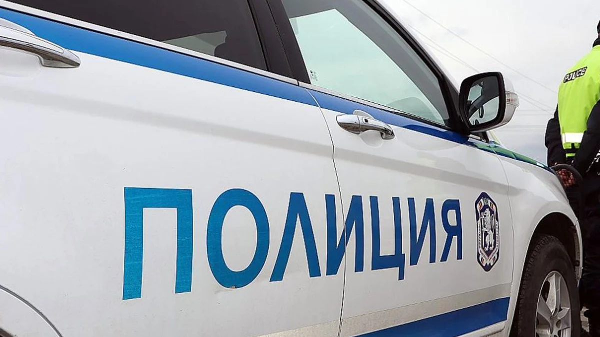 Полицейска акция блокира входа на Поморие