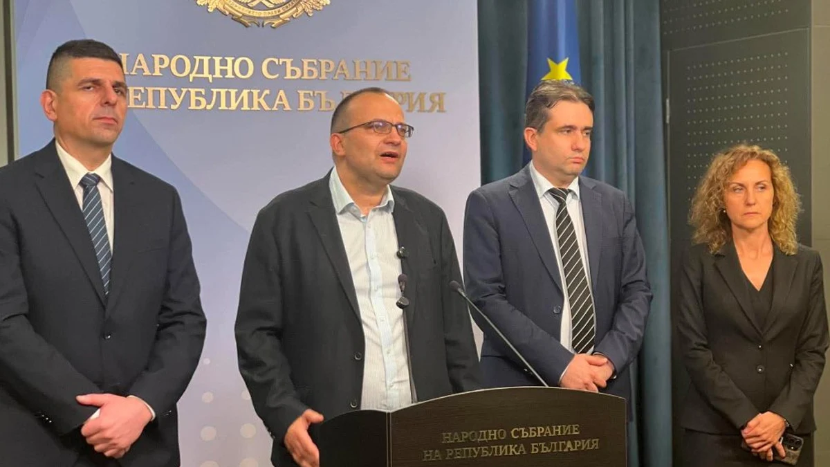 Мартин Димитров: Гласуването на бюджета показа, че няма пилот в самолета