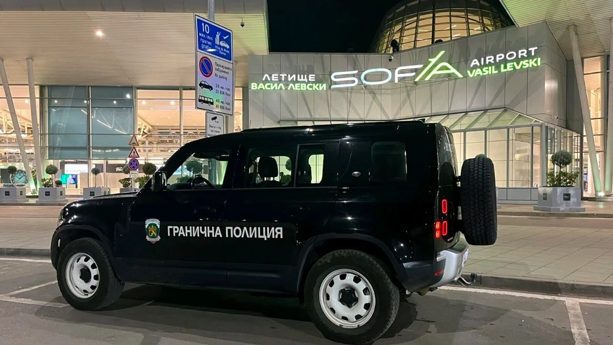 Хванаха пътник с боен патрон на летище София