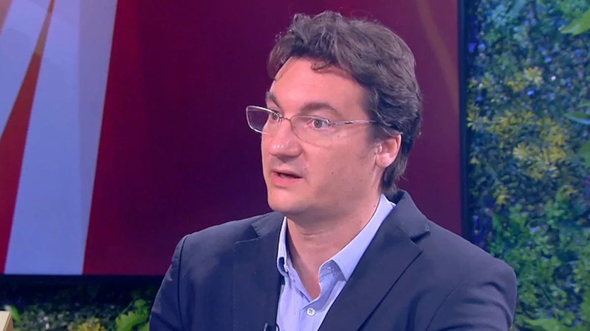 Крум Зарков: Новата власт отлага съществените решения