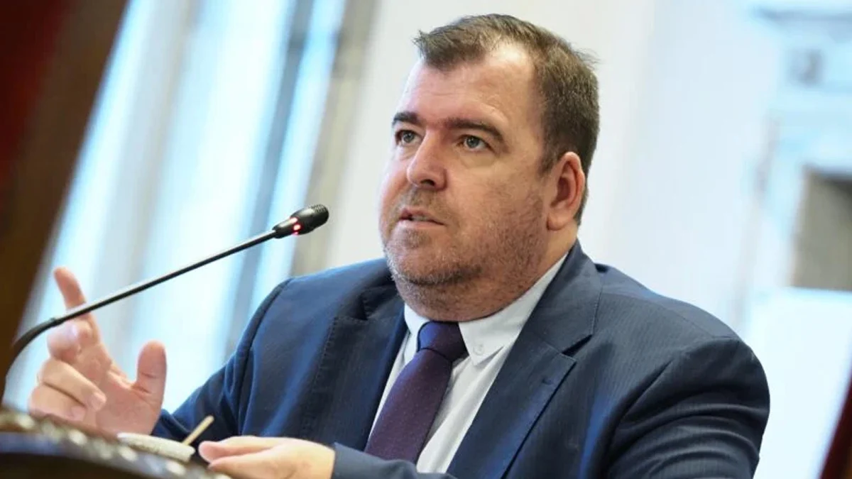 Явор Гечев: Чакаме още данни от партньорските държави за полетите на Пеевски