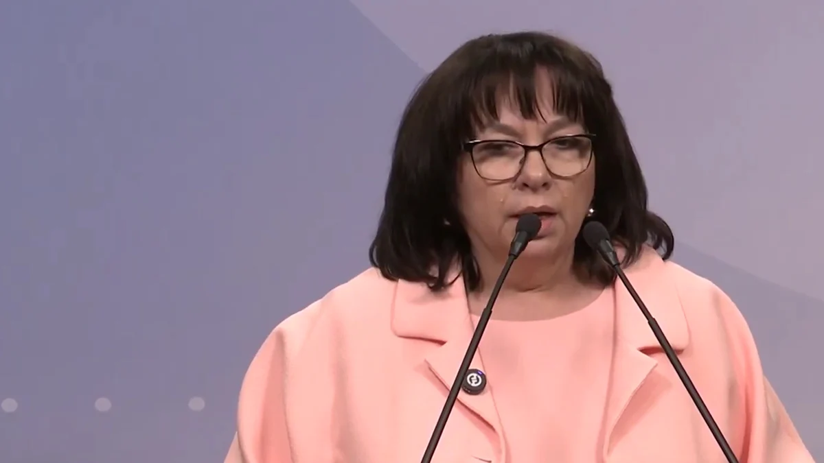 Теменужка Петкова: Румен Радев да се извини за бюджета