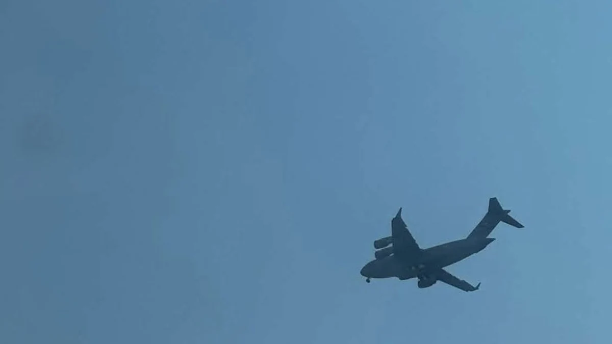 Димитър Ташев: Американски военен самолет C-17 кацна на летище Бургас