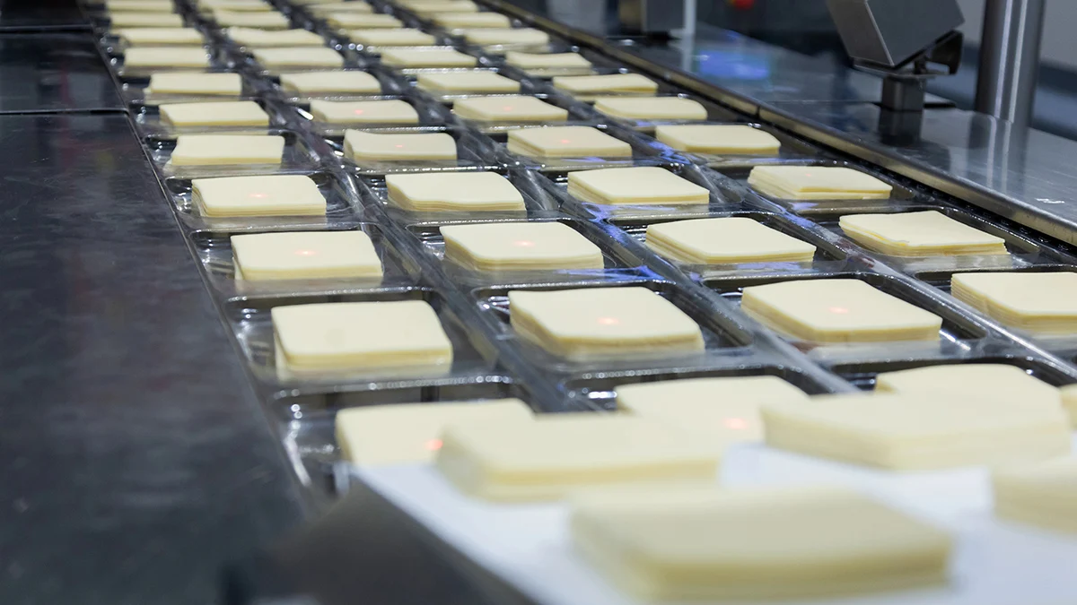 БАБХ спипа над един тон млечни продукти с изтекъл срок на годност
