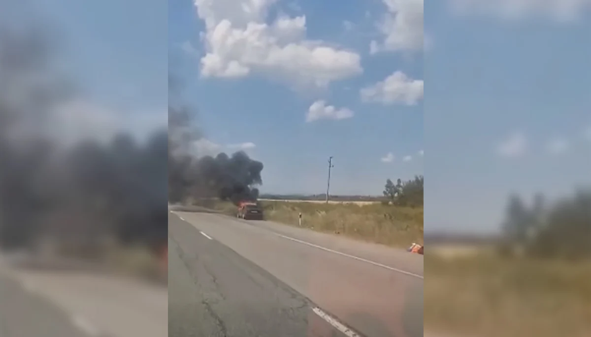 Горяща кола затрудни движението по магистрала "Хемус"