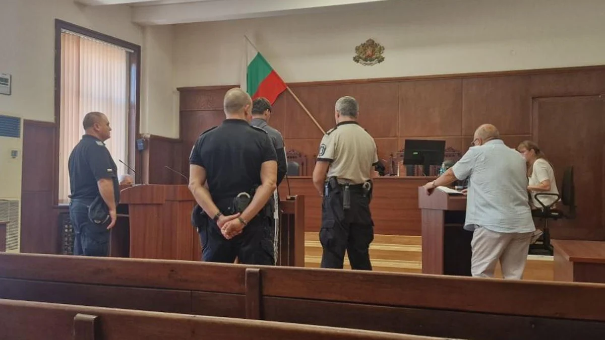 Постоянен арест за младежа, убил чичо си