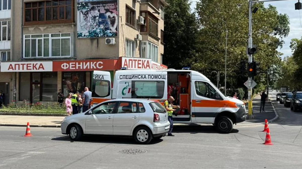 Автомобил блъсна деца с тротинетка в Разград
