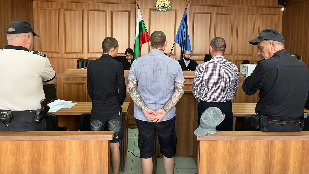 Съдът остави в ареста лидера на „Кръв и чест“