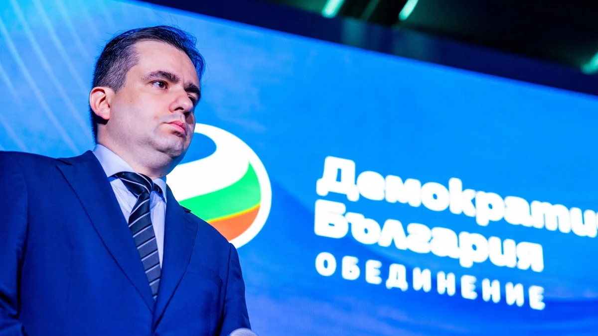 Божидар Божанов: Пеевски може да се е снишил, но още си има прокуратура