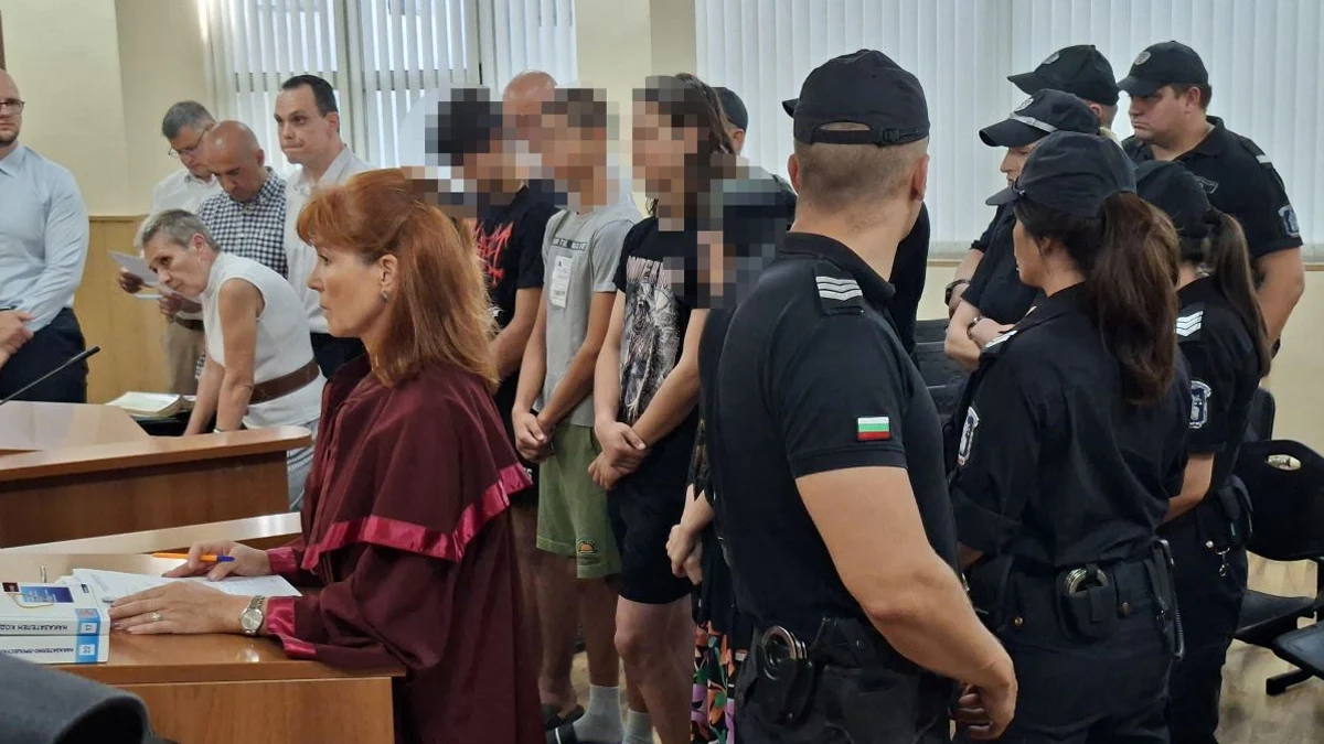 Тарторът на групата подрастващи неонацисти се оказа с неслучаен баща