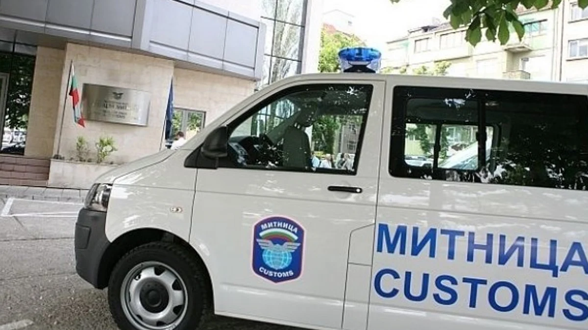 Агенция „Митници“ събра рекордните 965 милиона евро през август