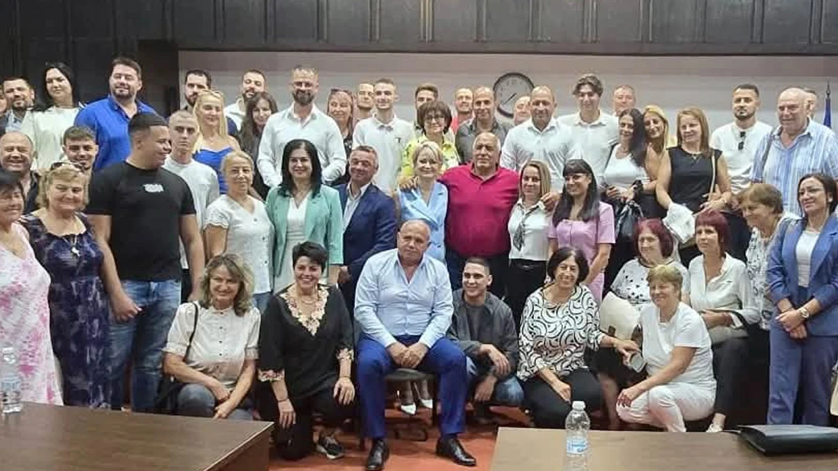 ГЕРБ се връща към консервативните десни политики