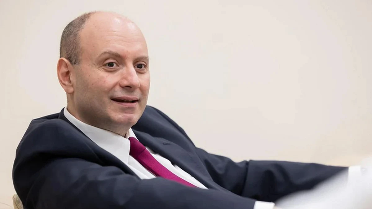Бащата на Иван Йорданов: Не съм плащал полети на Пеевски
