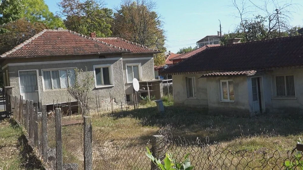 Майката на двете деца от Исперих е в тежко състояние