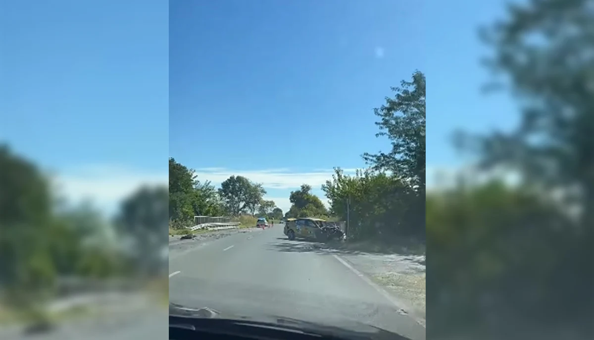 Таксиметров шофьор загина при челна катастрофа край Садово