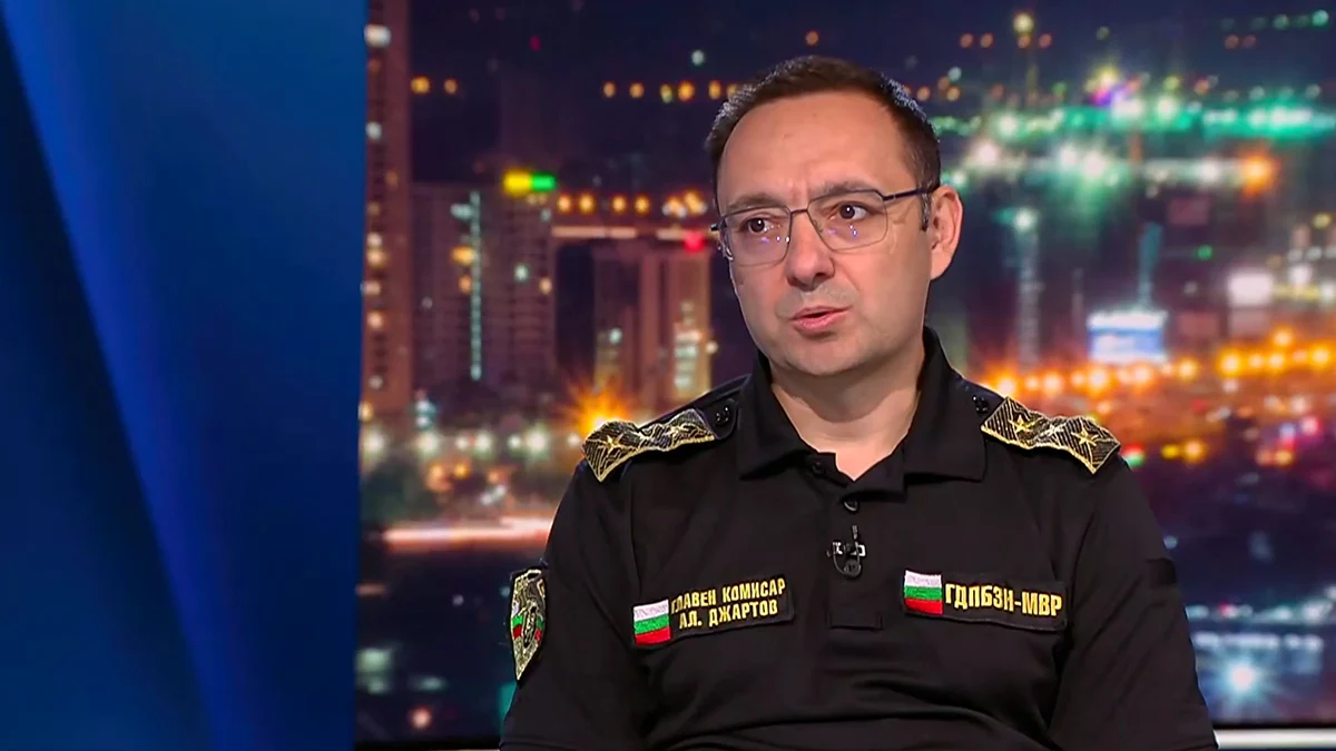 Огнеборците се бориха с рекордните 226 пожара за денонощие