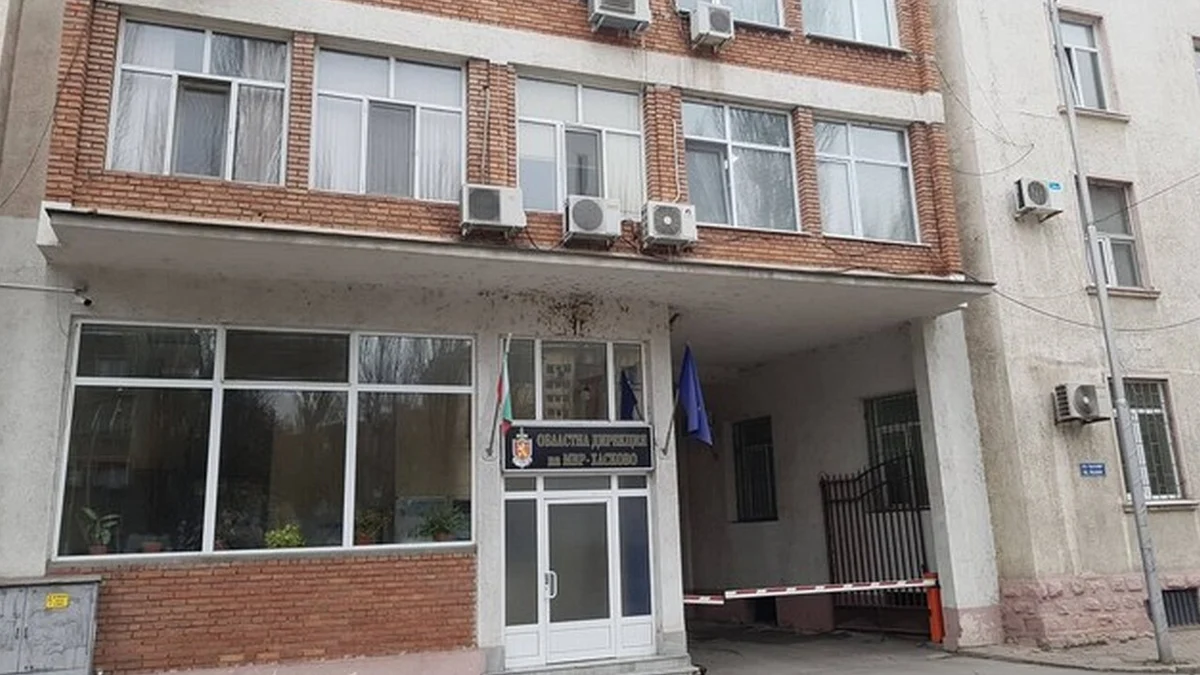 Разследват платен, но недовършен ремонт в болницата в Харманли
