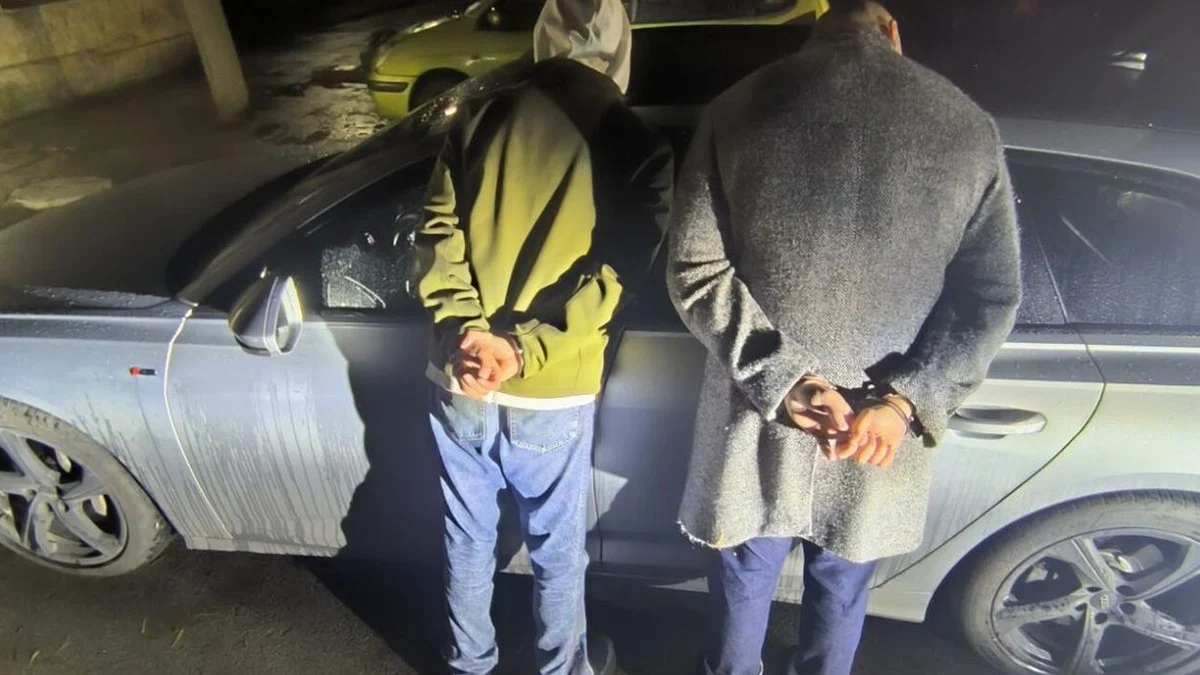 Задържаха двама мъже за купуване на гласове във Варненско