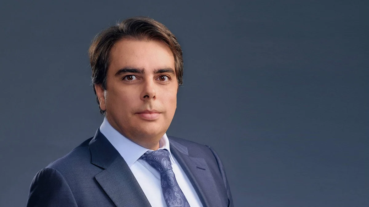 Асен Василев: Правителството е уплашено и без план как да защити България