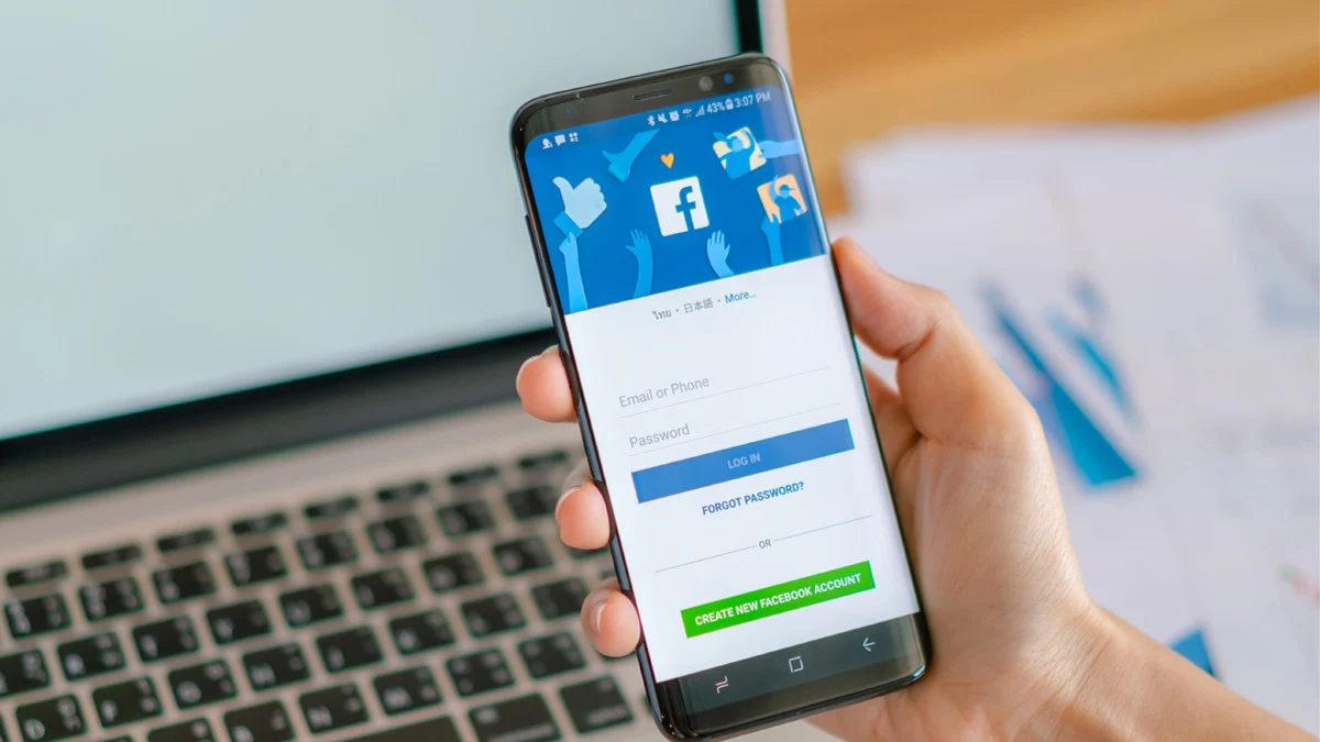 Свалиха повторно страниците БГ елфите, Копейкин и Пуйло във Facebook
