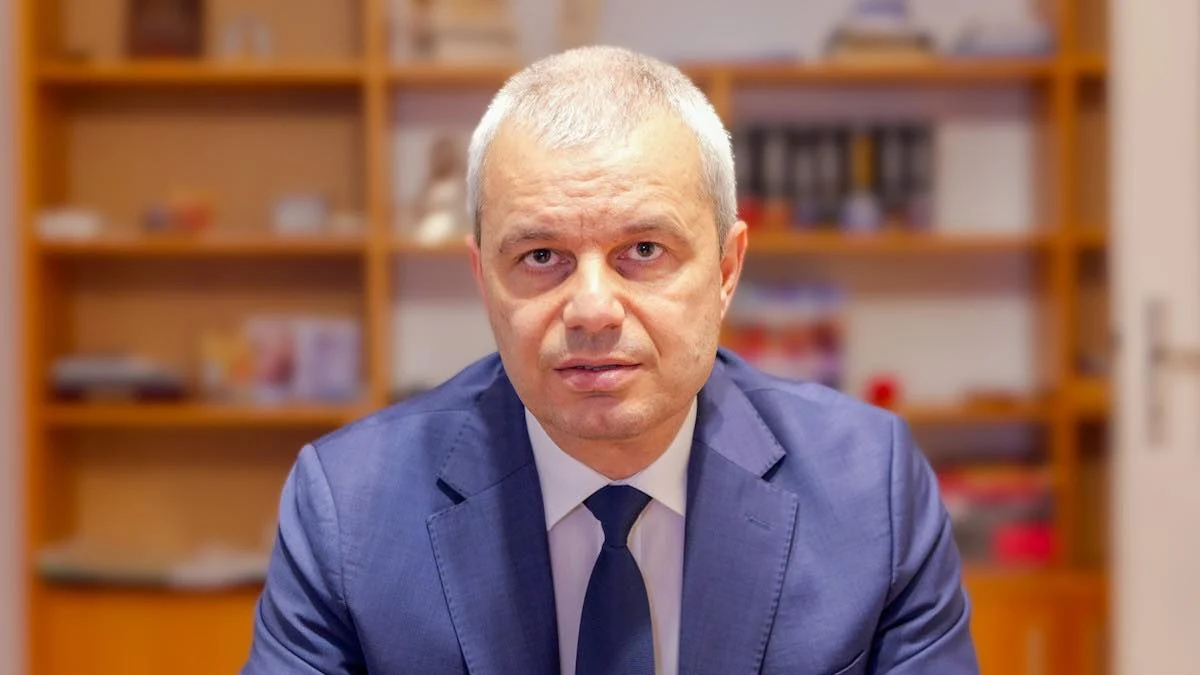 Костадин Костадинов: Искам незабавната оставка на президентката