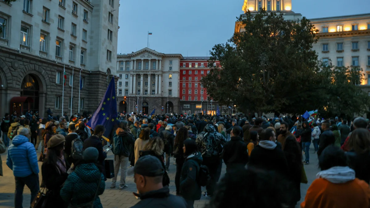 Протест пред президентството срещу кабинета на Румен Радев