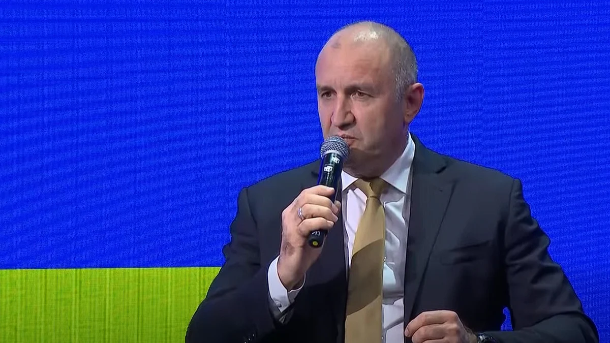 Румен Радев: Войната изтощава икономическите и социалните системи
