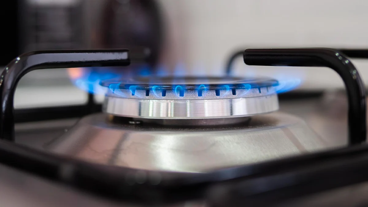 Природният газ поскъпва с близо шест процента през октомври
